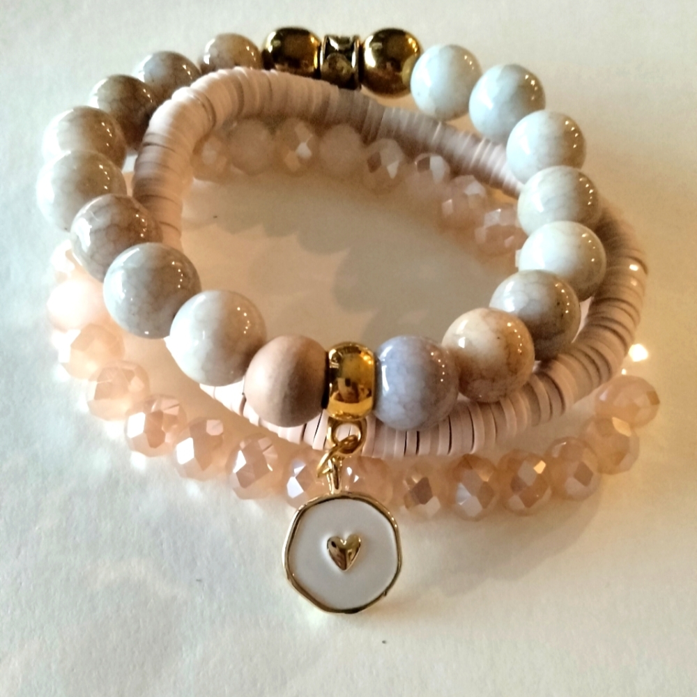 Gorgeous Handmade Beaded Bracelet. NWOT